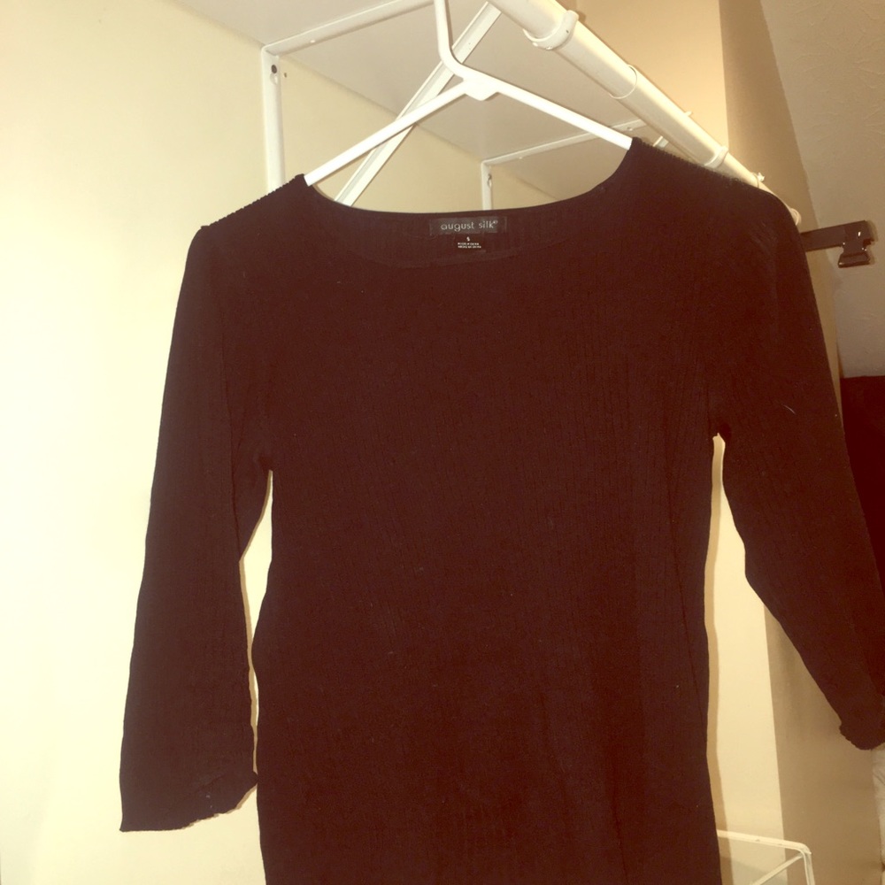 black t-shirt knitted